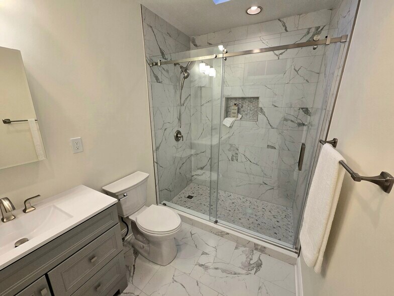 Building Photo - 100 Melvin Ave