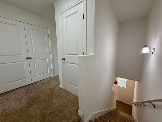 Building Photo - 653 Madison Dr