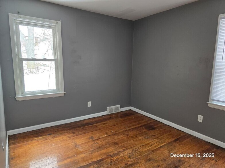 Building Photo - 18582 Edinborough Rd