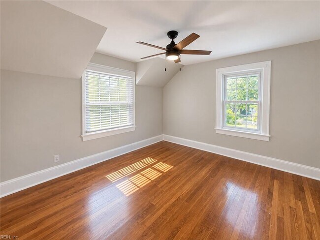 Building Photo - 410 Burleigh Ave