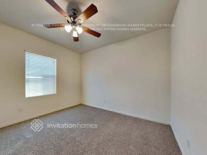 Building Photo - 19363 W Hazelwood St