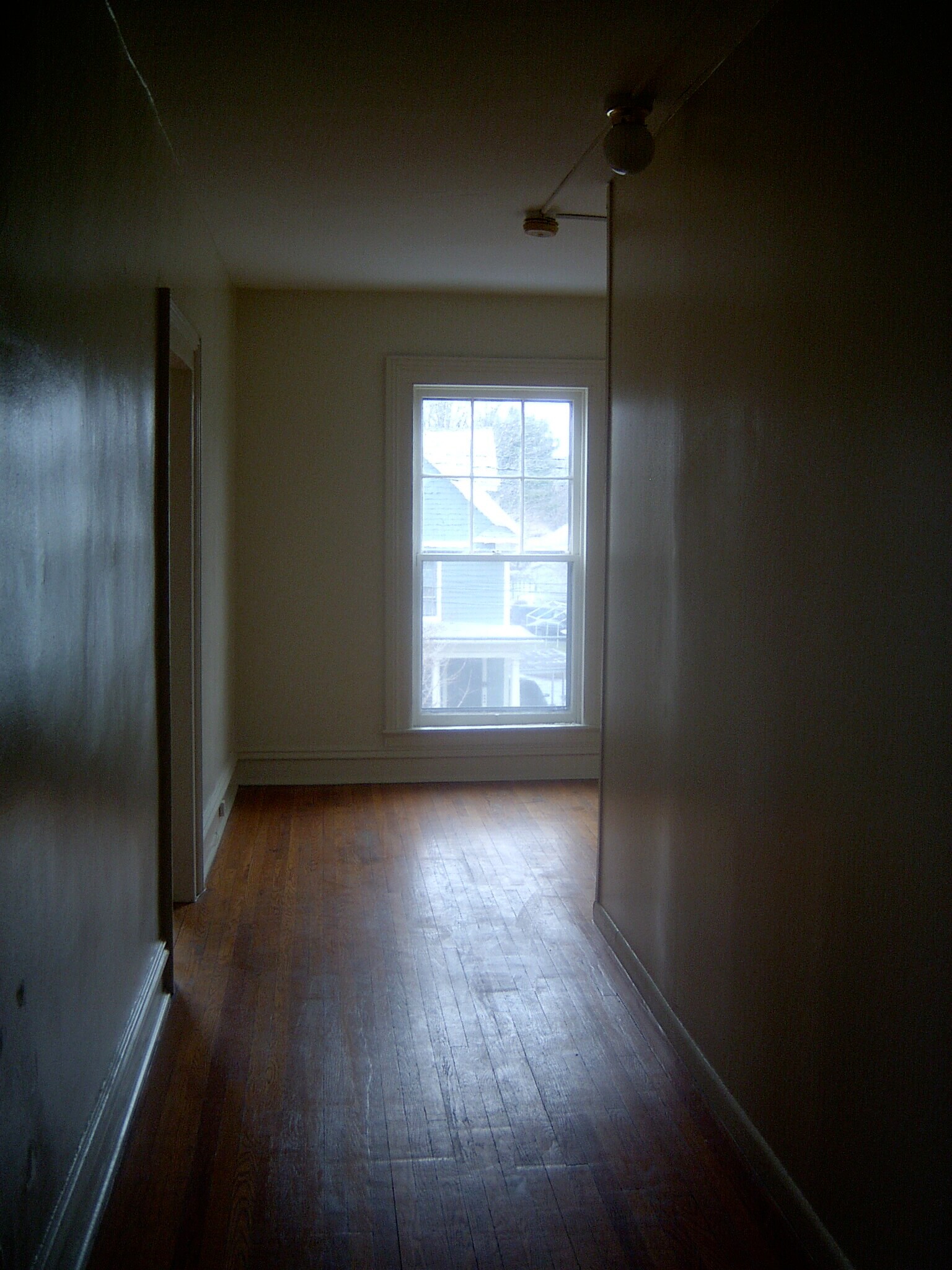 Building Photo - 437 N Aurora St