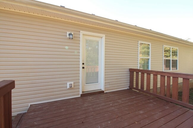 Building Photo - 1515 Reasons Drive