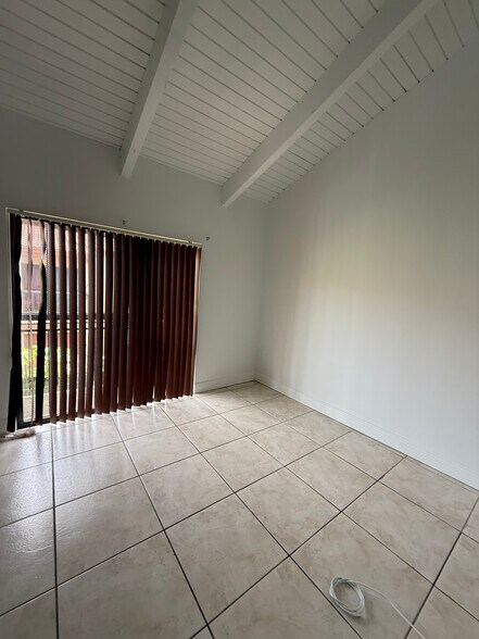 Building Photo - 1811 SW 107th Ave