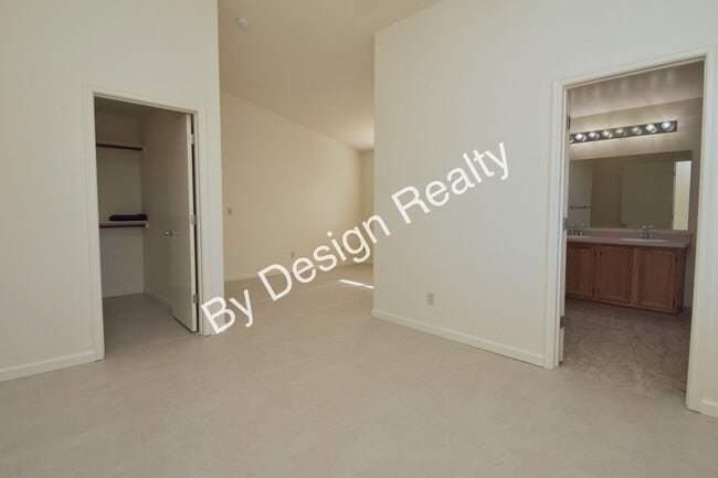 Building Photo - West Side - Rancho De Colinas- 3 Bed 2 Bath with Private Pool - Hillside & Mountain Views