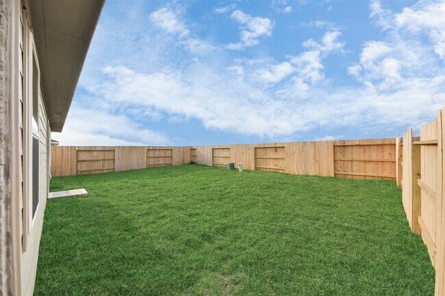 Building Photo - 26903 Yellow Corydalis Dr