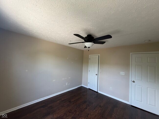 Building Photo - 2424 Boyer Ln