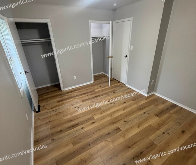 Building Photo - 4414 W 24th Pl