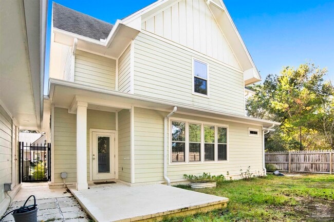 Building Photo - 10692 Squall Line Rd