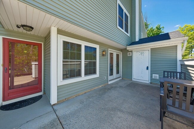 Building Photo - 212 Westchester Ct
