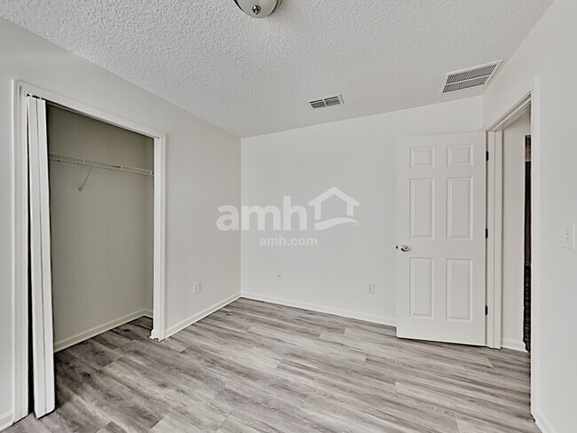 Building Photo - 11413 Riverstone Way