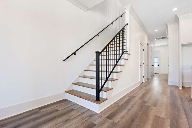 Building Photo - Luxury Townhome for Rent in Waterpointe | 3 Bed | 2.5 Bath | Private Courtyard