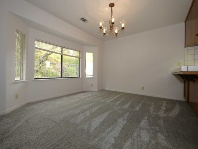 Building Photo - 110 Detert Ln