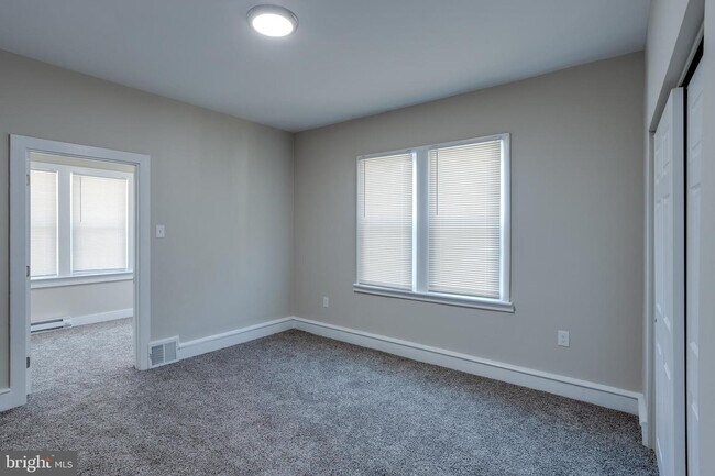 Building Photo - 1948 Lexington Ave