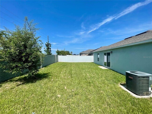 Building Photo - 348 Towns Cir