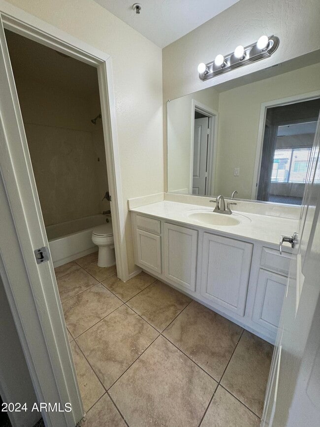 Building Photo - 11260 N 92nd St