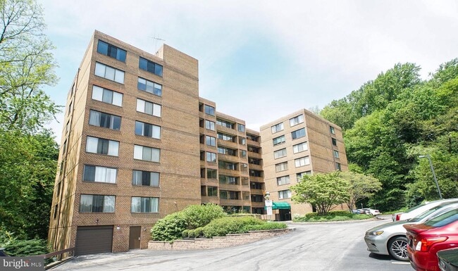 Building Photo - 19 Rock Hill Rd