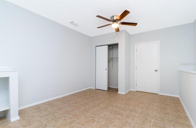 Building Photo - 533 E Charlotte Ave