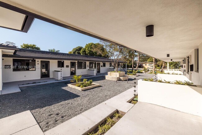 Building Photo - 8931 NE 2nd Ave