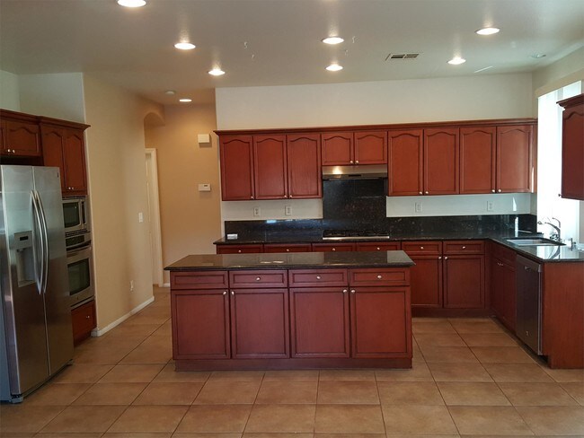 Building Photo - 1589 Sabatini Dr