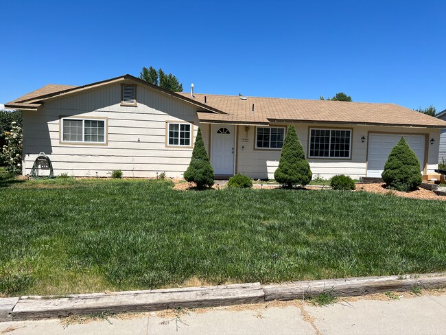 Primary Photo - 712 18th Ave E