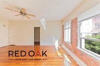 Building Photo - 835 S Oxford Ave