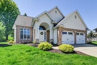 Building Photo - Beautifully updated 4 bedroom home in Southbridge, Waunakee