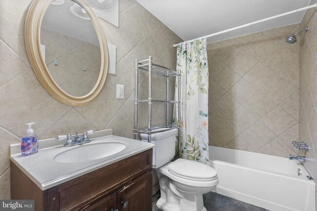 Building Photo - 308 Clagett Dr