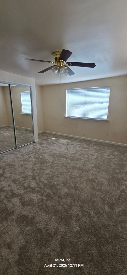 Building Photo - 3 bedroom 2 bath home near schools and shopping