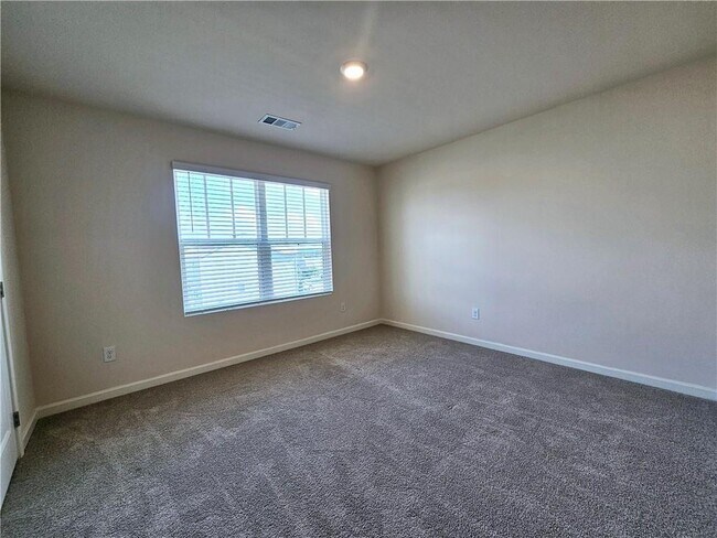 Building Photo - 274 Walnut Grv Wy