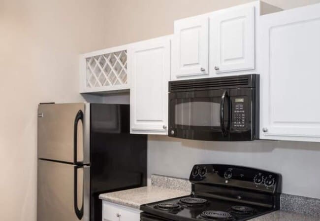 Building Photo - 2 bedroom in Dallas TX 75204
