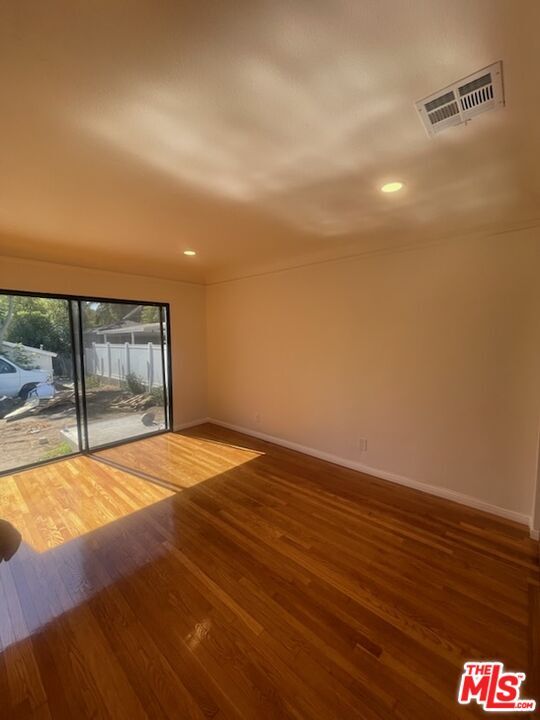 Building Photo - 9029 Wildwood Ave