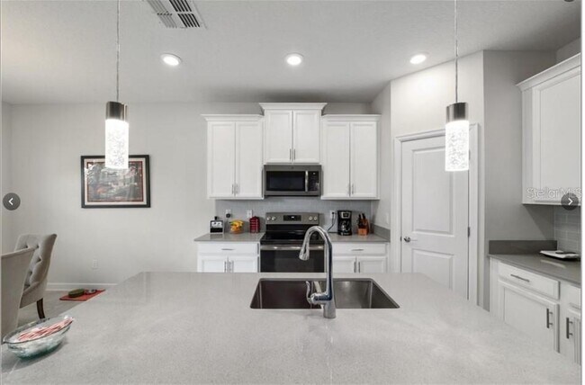 Building Photo - 6064 SW 89th St Rd