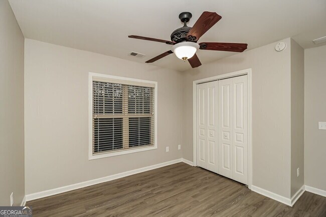 Building Photo - 315 Downing Creek Trail