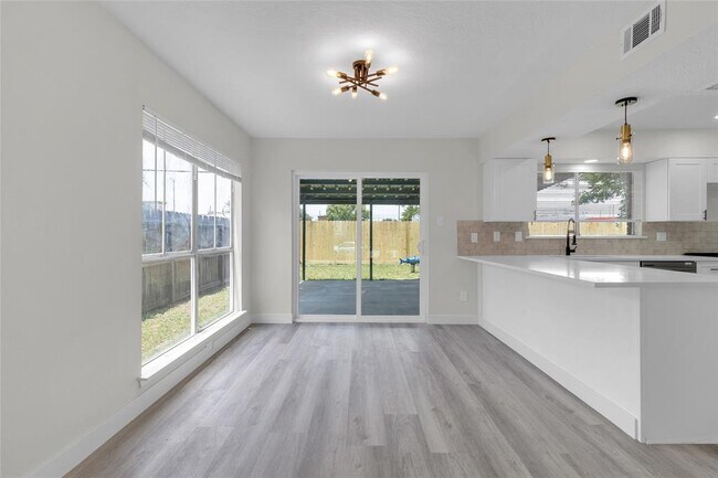 Building Photo - 18010 Santolina Ln