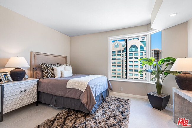 Building Photo - 10550 Wilshire Blvd