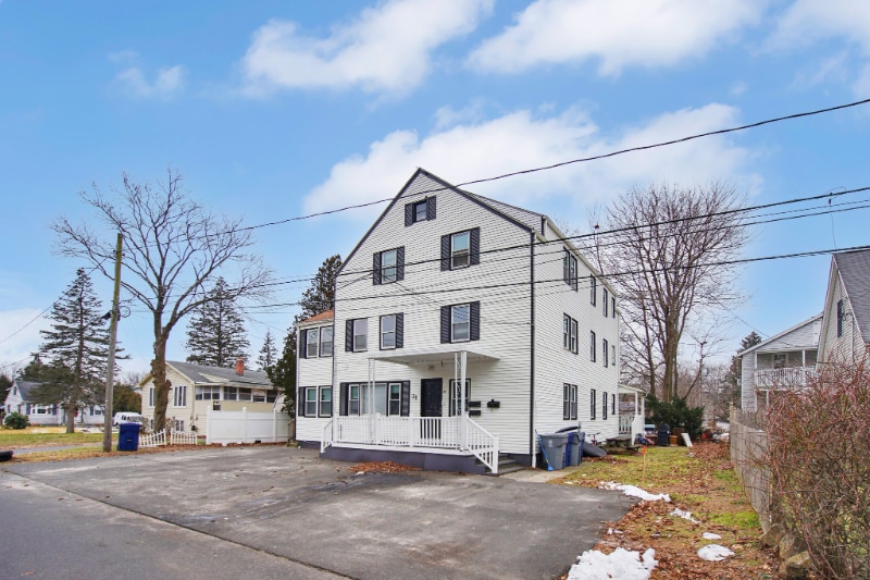 Building Photo - 31 Tyler Ave
