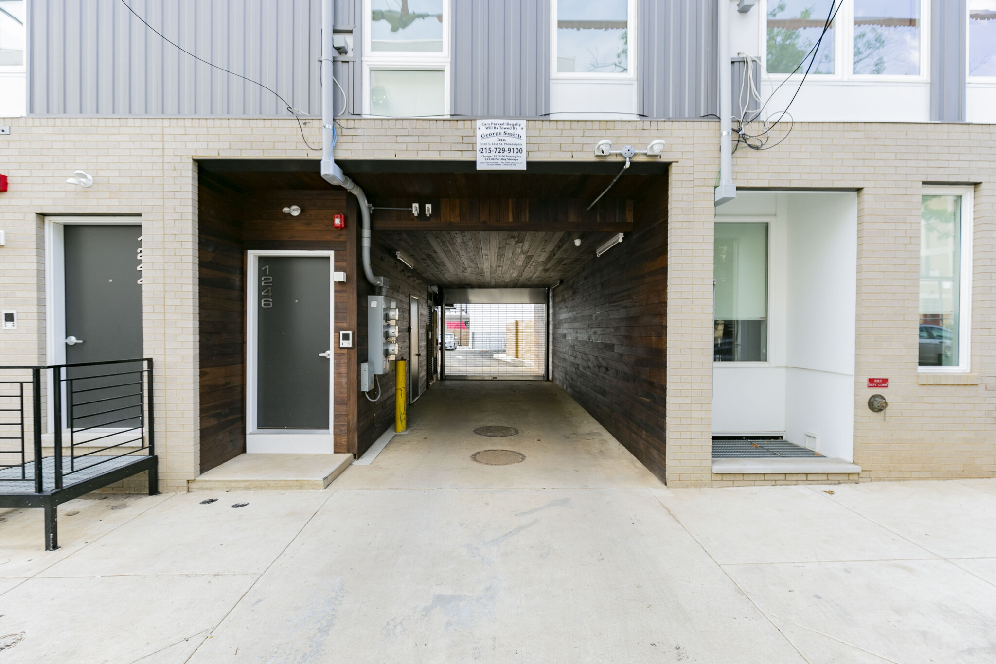 Building Photo - 1241 N 27th St