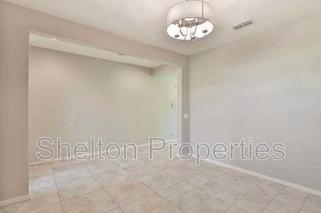 Building Photo - 18787 W Yucatan Dr