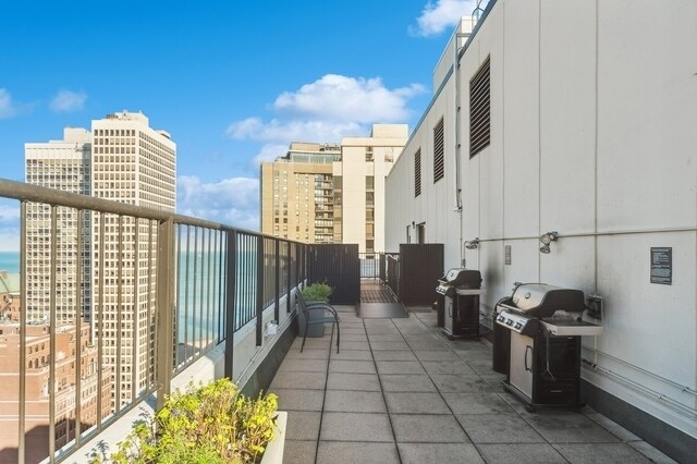 Building Photo - 50 E Bellevue Pl