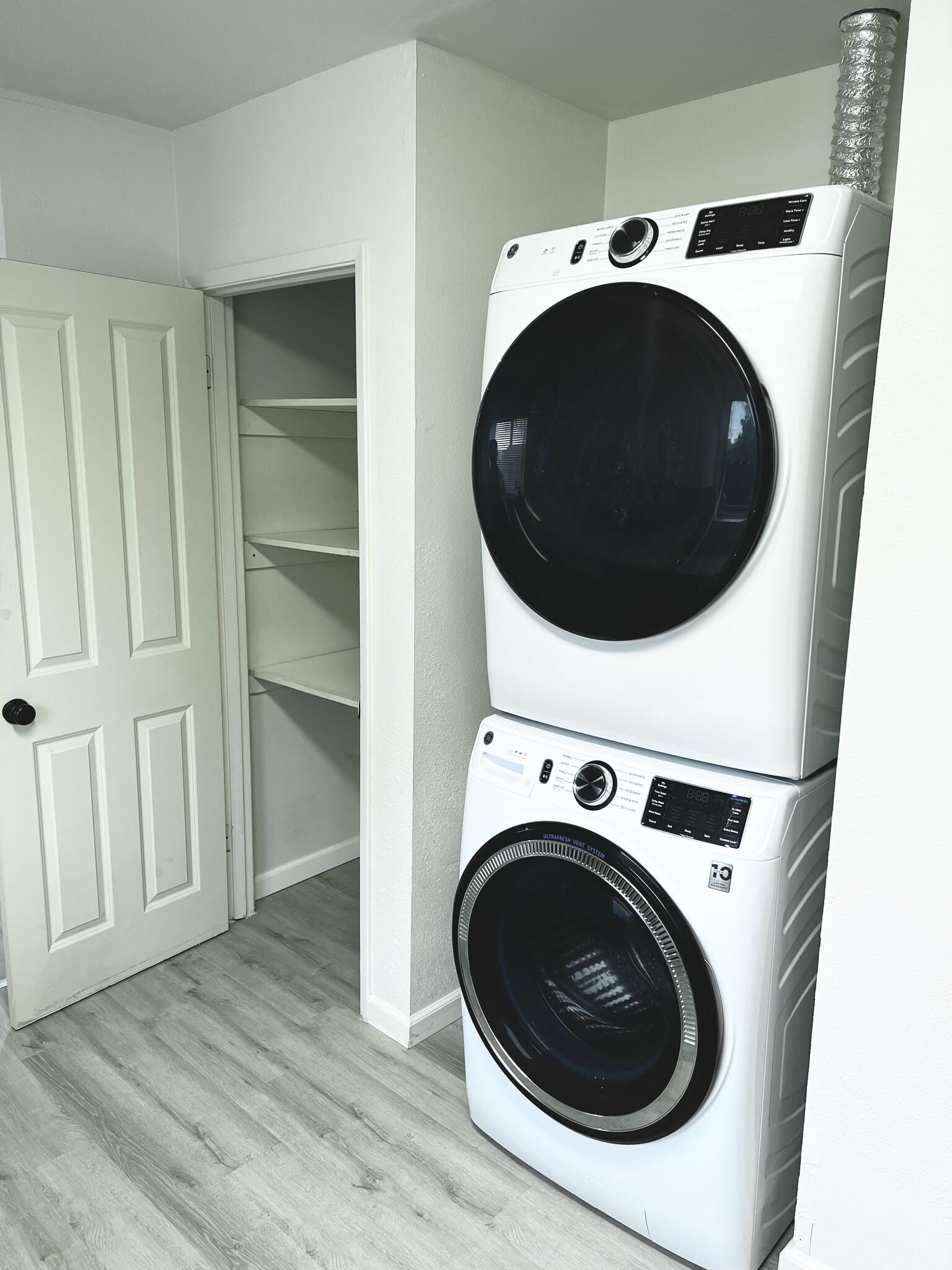 Pantry Closet & Laundry - 1507 E Alder St