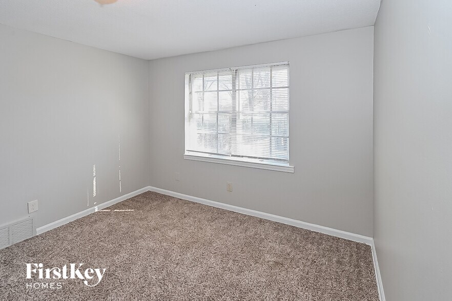 Building Photo - 3148 Glen Echo Dr