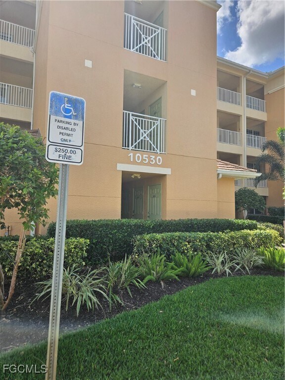 Building Photo - 10530 Amiata Way