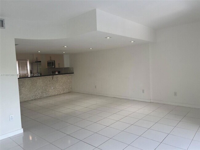 Building Photo - 3745 NE 171 St