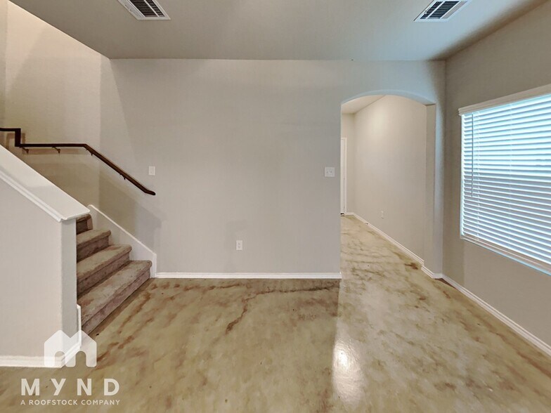 Building Photo - 8727 Key Windy Way