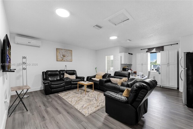 Building Photo - 551 SW 127th Ave