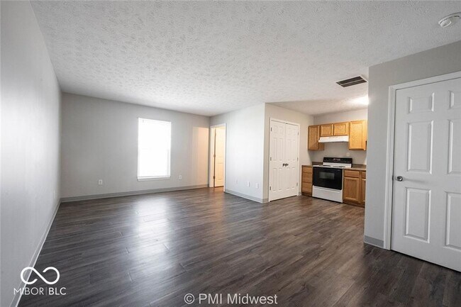 Building Photo - 1702 W Michigan St