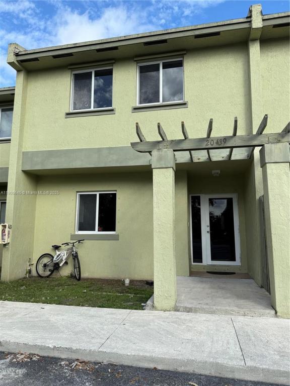 Building Photo - 20439 NW 15th Ave