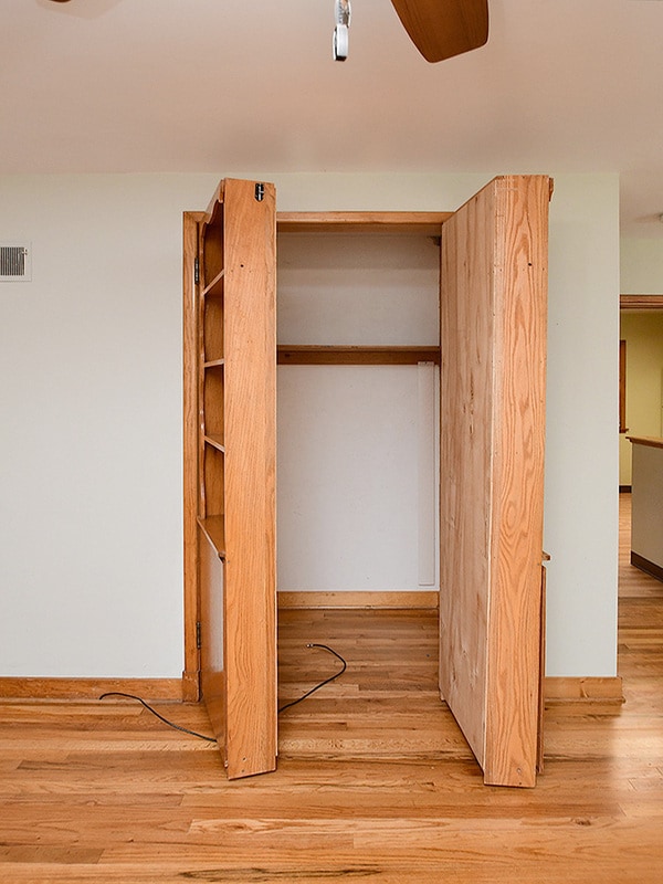 Building Photo - 405 E 5th St