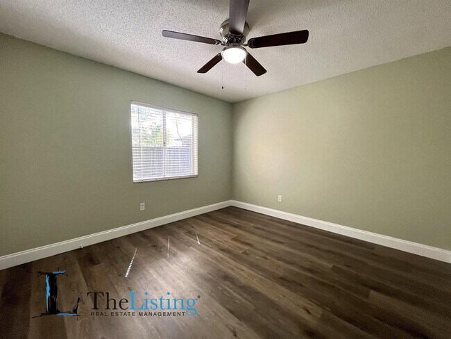 Building Photo - 853 Heather Glen Cir